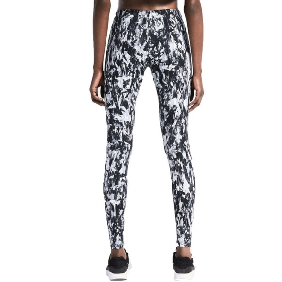Nike Leg-A-See Mishmash Allover Print Leggings - Picture 1 of 13